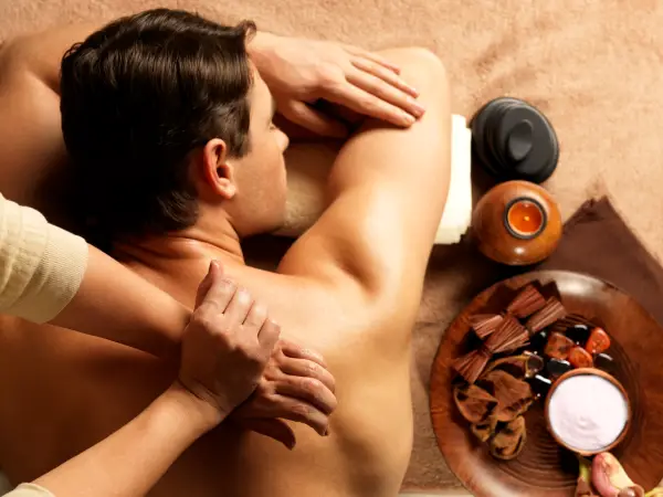 PREMIUM MANSCAPING SERVICES FOR MEN IN FERNDALE, MI